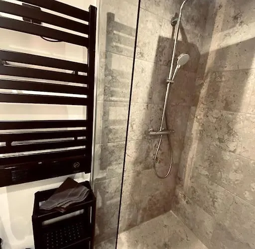 1000 Et Nuits 圣阿沃尔德